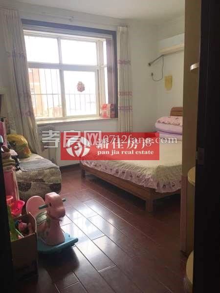 【潘佳房產(chǎn)推薦】【滿五 全洲國際北區(qū)132平米精裝11樓78萬】