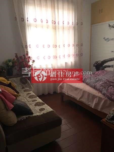 【潘佳房產(chǎn)推薦】【滿五 全洲國際北區(qū)132平米精裝11樓78萬】