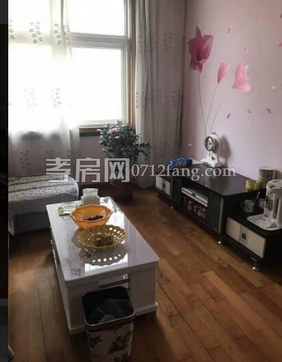 香澳路步行街玉泉楚雙 好樓層小三室精裝