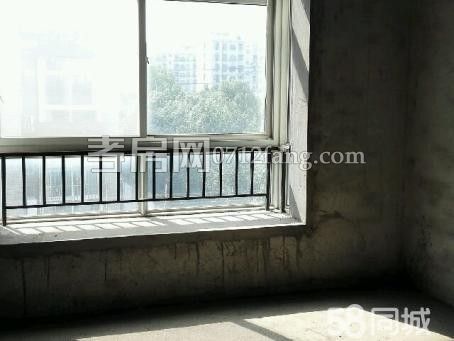 長征路車所旁小康新村4樓152平中等裝修60萬看中可小刀