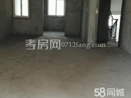 長征路車所旁小康新村4樓152平中等裝修60萬看中可小刀