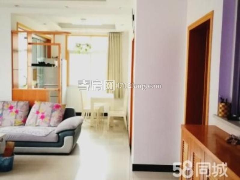 滿二精裝修寶成佳園3室2廳1衛(wèi)107平3樓