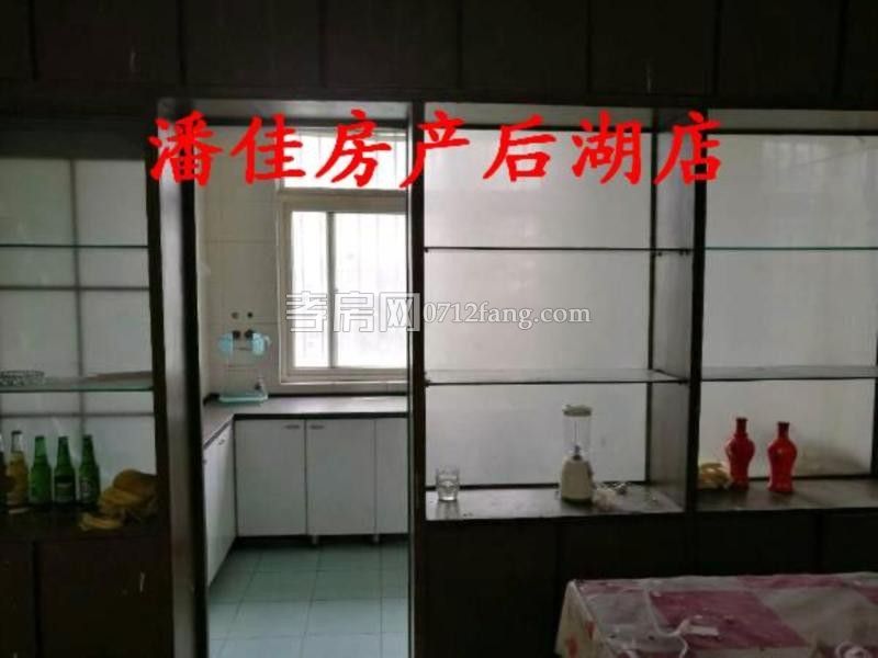 滿兩年北京二路玉泉 旁144.5平3樓