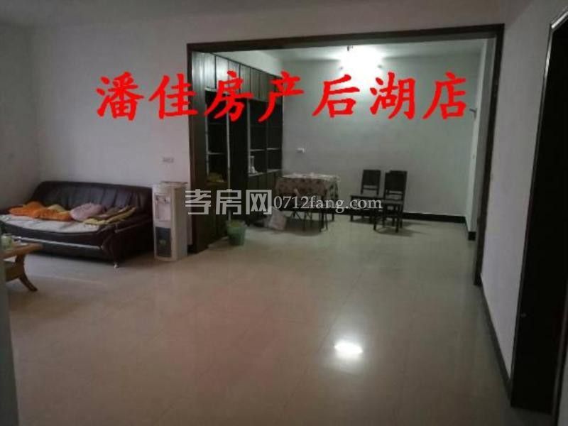 滿兩年北京二路玉泉 旁144.5平3樓