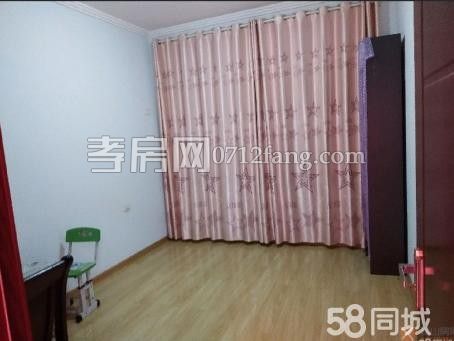 降價了！航空路三室兩廳一衛(wèi)4/6簡單裝修131平米