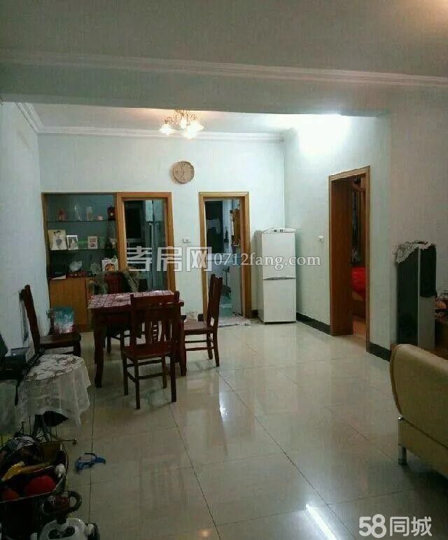 满二国贸酒店1室1厅39平精装修带租出售22万