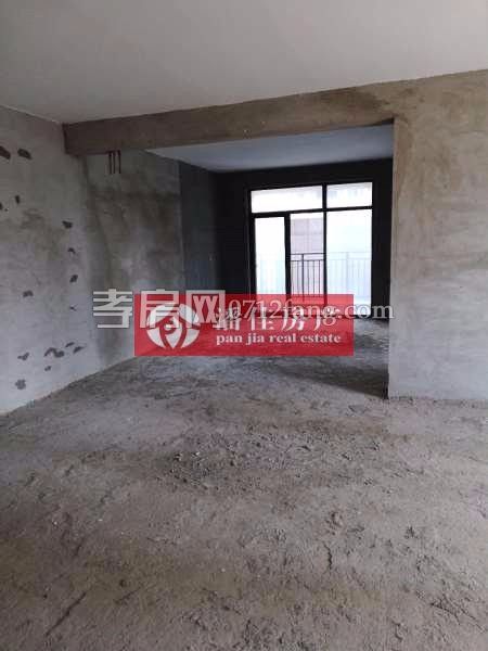 【潘佳房產(chǎn)推薦】送20平景觀房！全天采光！香港城4室2廳2衛(wèi) 80萬(wàn)