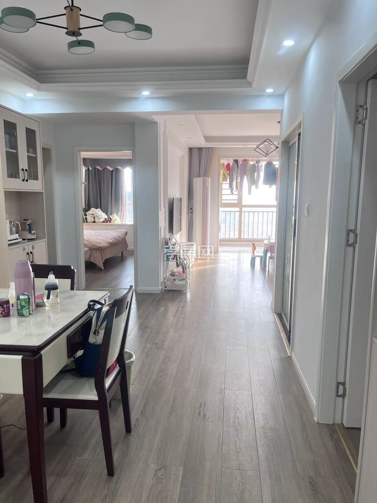 精裝修房屋誠(chéng)心出售