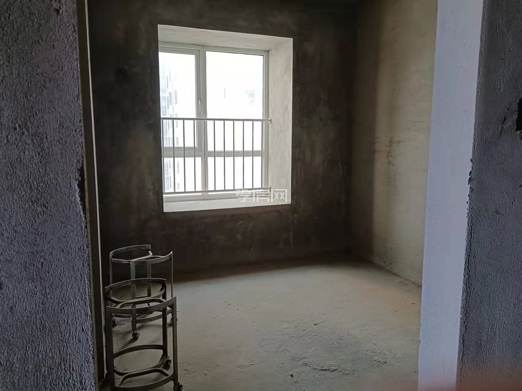 澴川公園旁121平毛坯房