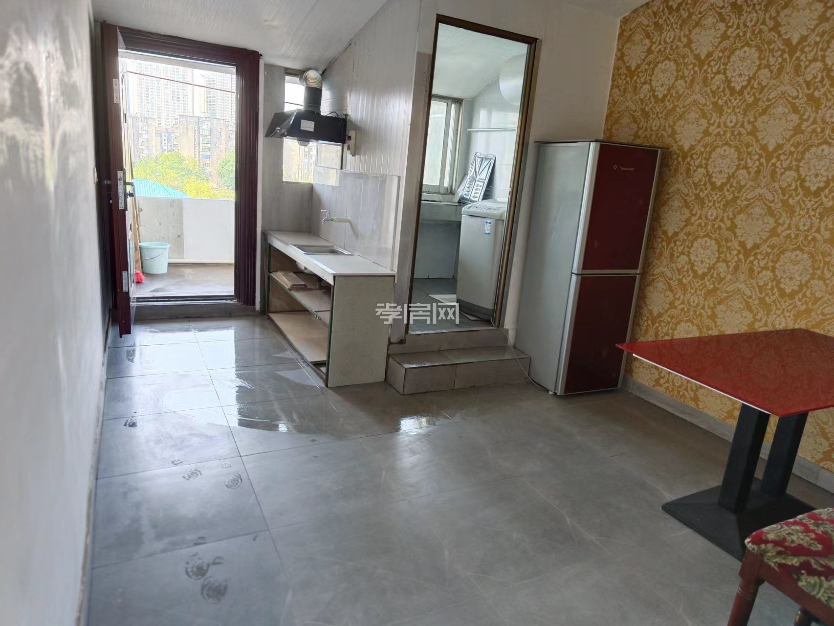 桂橋社區(qū)1房一廳一衛(wèi)一廚720元/月