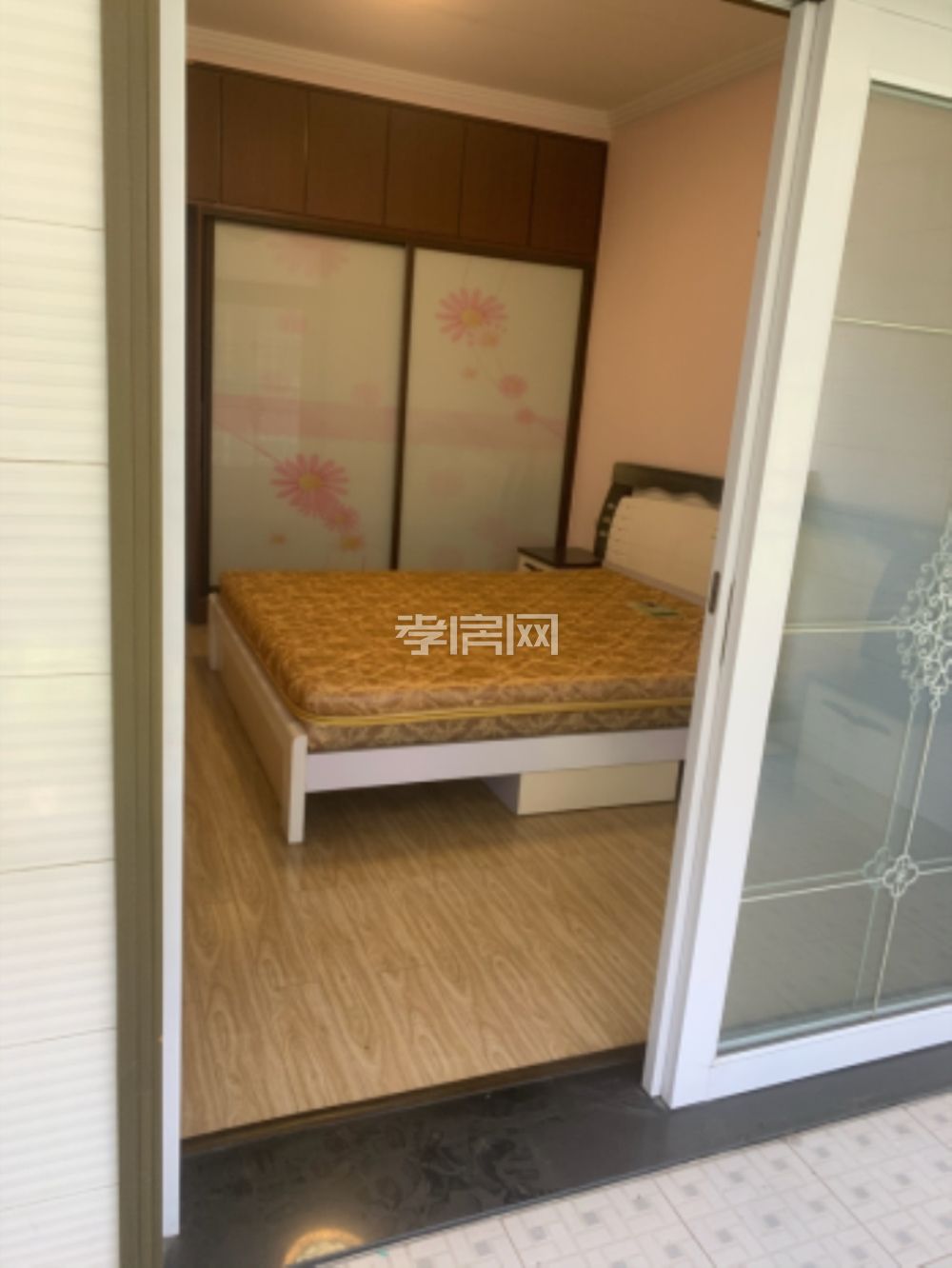 急售北辰花園兩室兩廳中層步梯好房！101.5平42萬