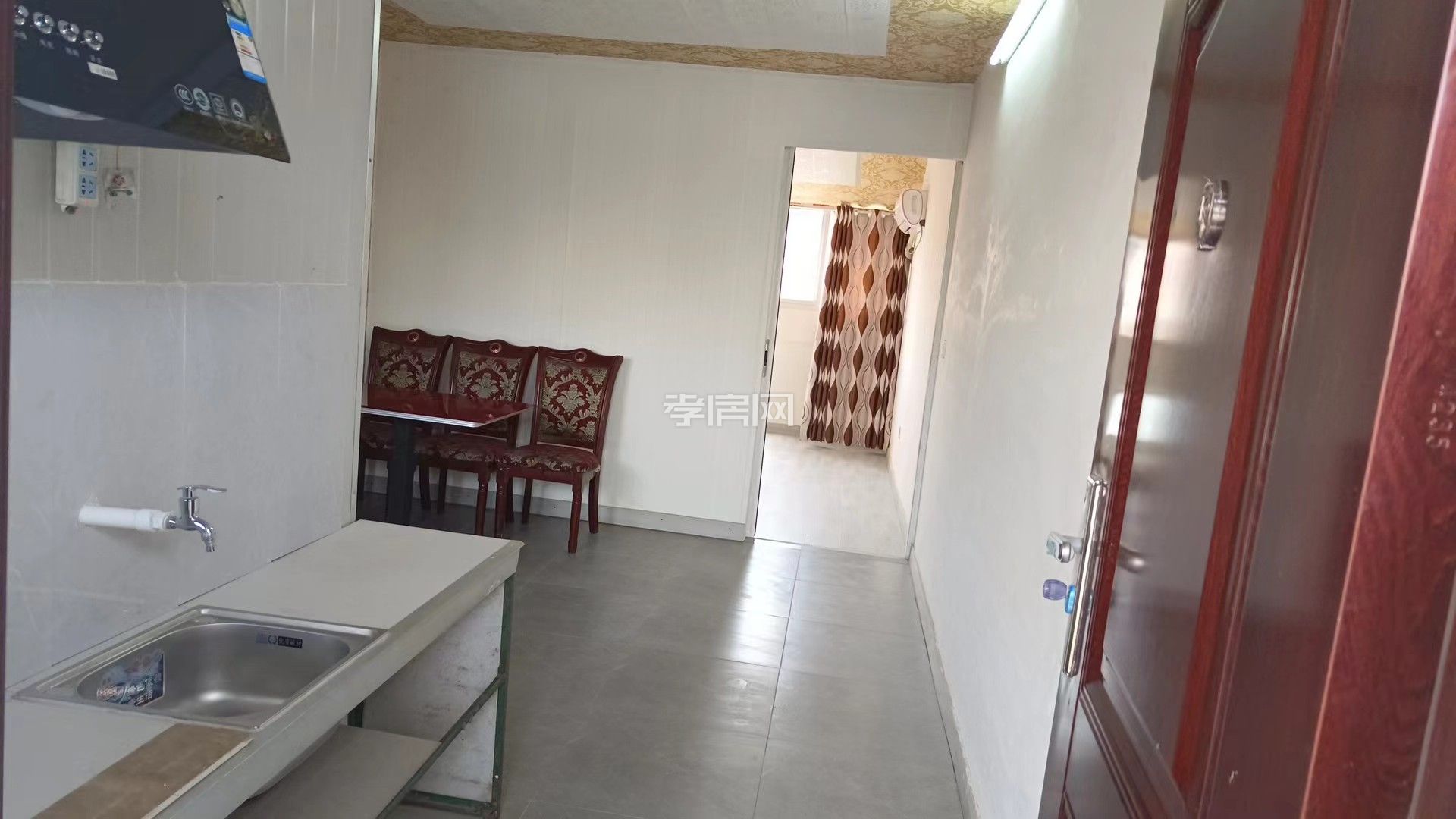 桂橋社區(qū)1房一廳一衛(wèi)一廚720元/月