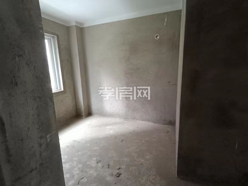 灣流匯產(chǎn)證125平四房，免個(gè)稅，毛坯，贈(zèng)送10平