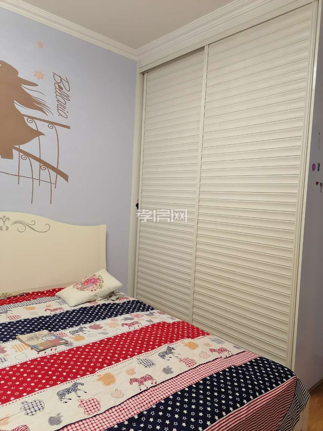 坐北朝南，戶型好，送70平方米露臺