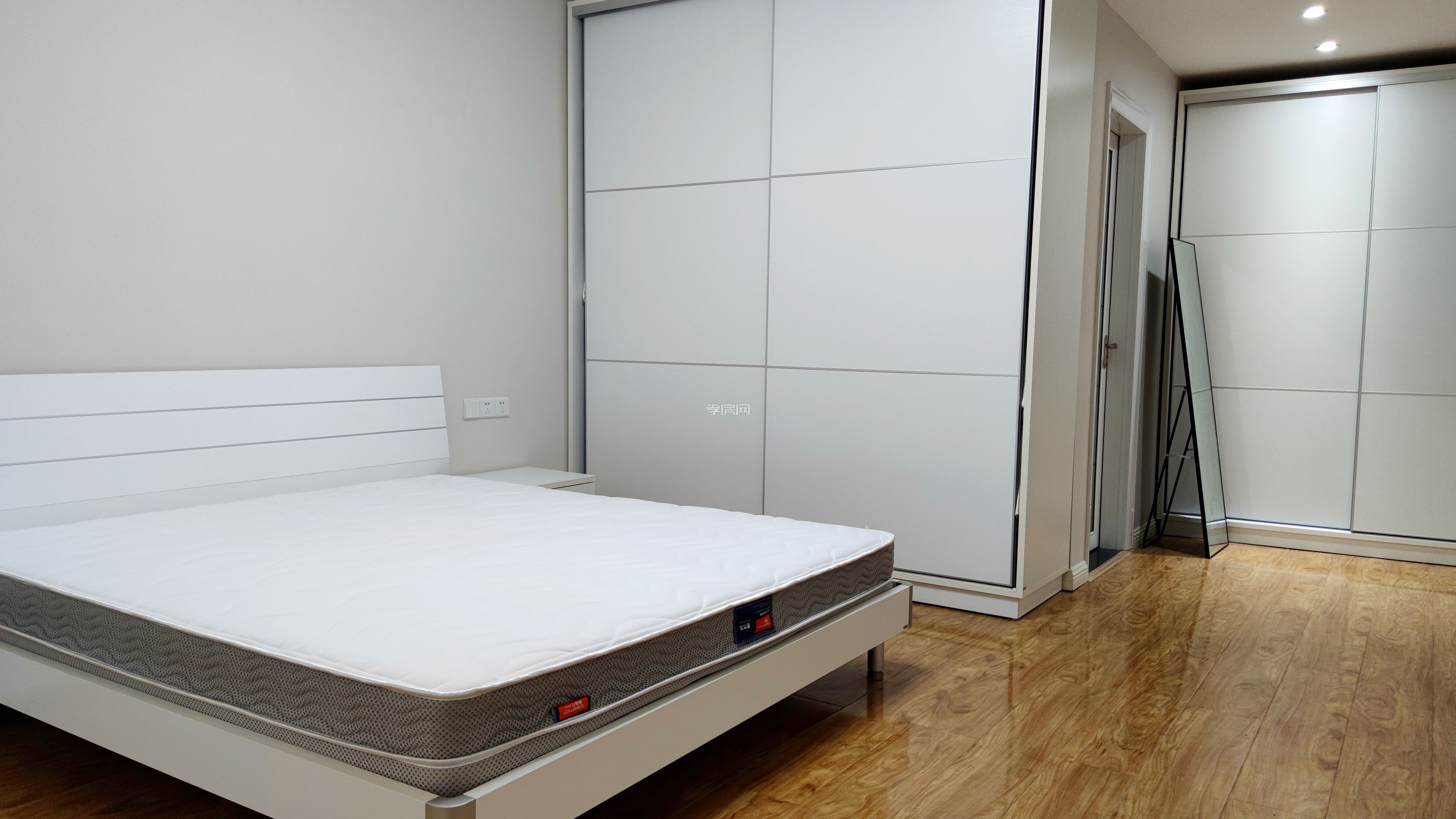 個(gè)人房源：中建花園一期洋房