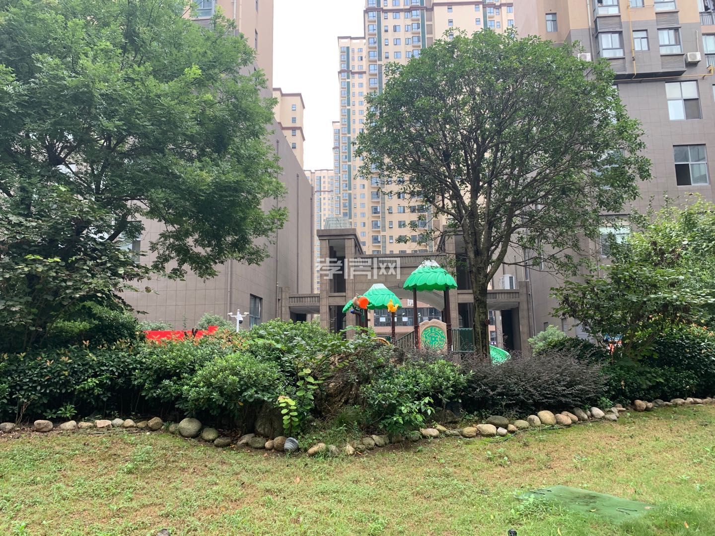 民邦槐蔭東岸三房兩廳兩衛(wèi)全朝南