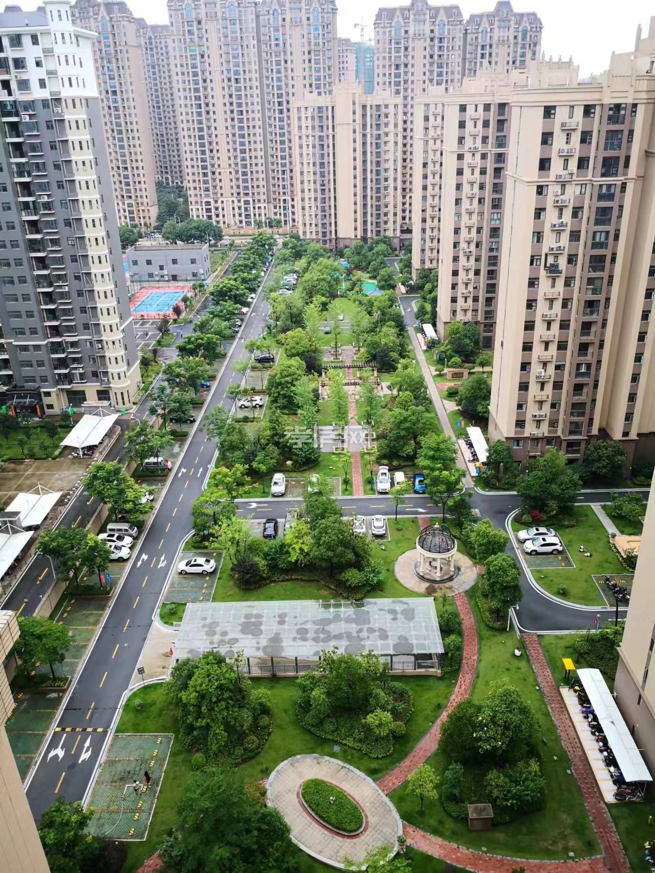 臨近萬(wàn)達(dá)廣場(chǎng)，復(fù)式樓，稀缺戶(hù)型撿漏，業(yè)主直售，速出?。。? src=