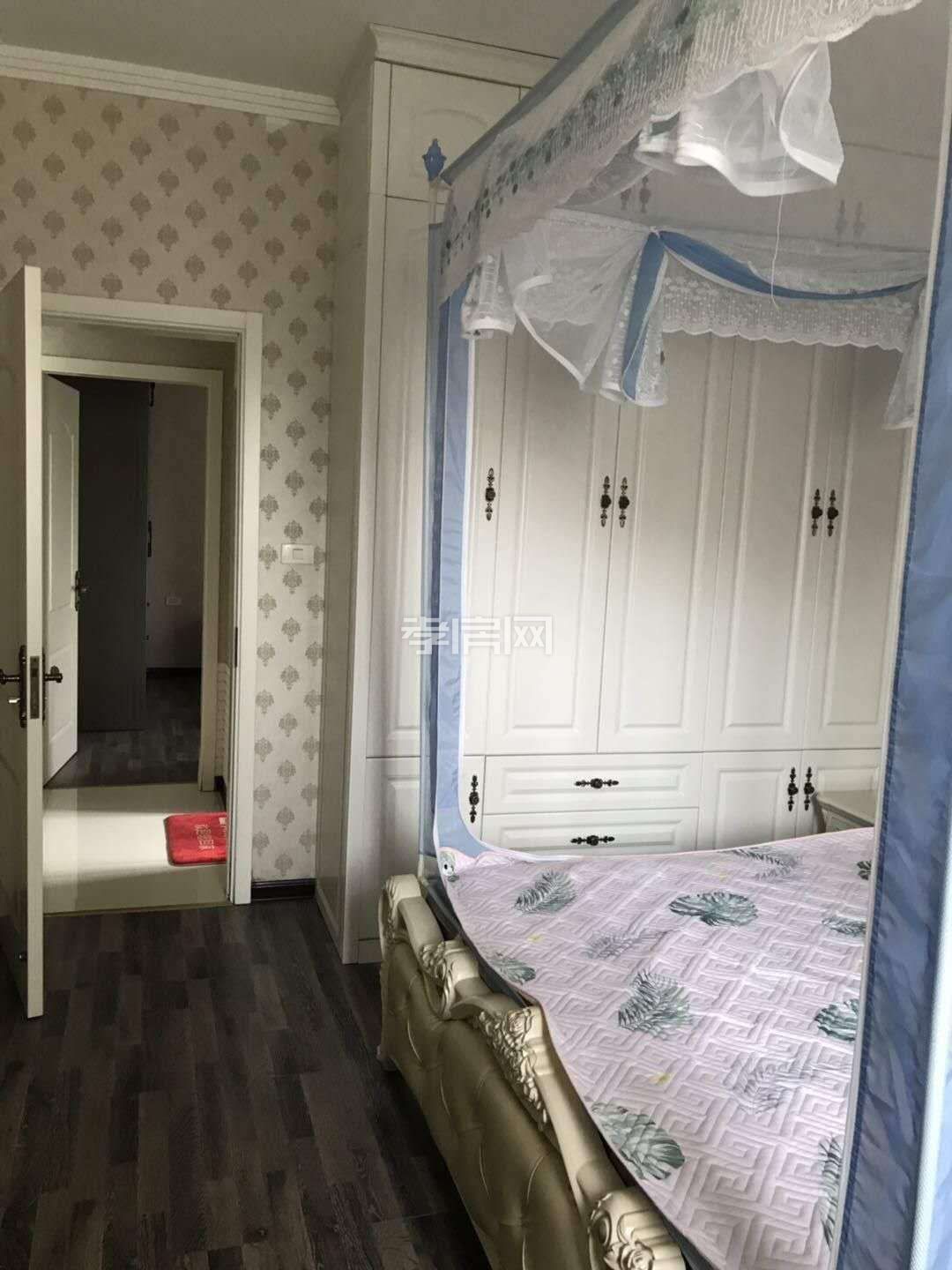 乾坤陽光，好樓層，97平精裝兩房，你會喜歡