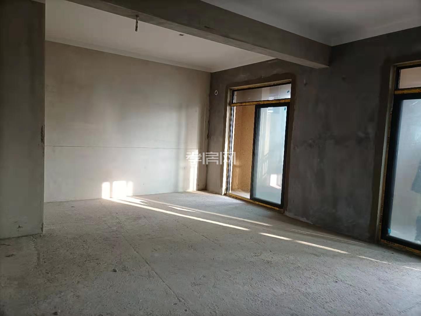 翡翠名都两居毛坯急售