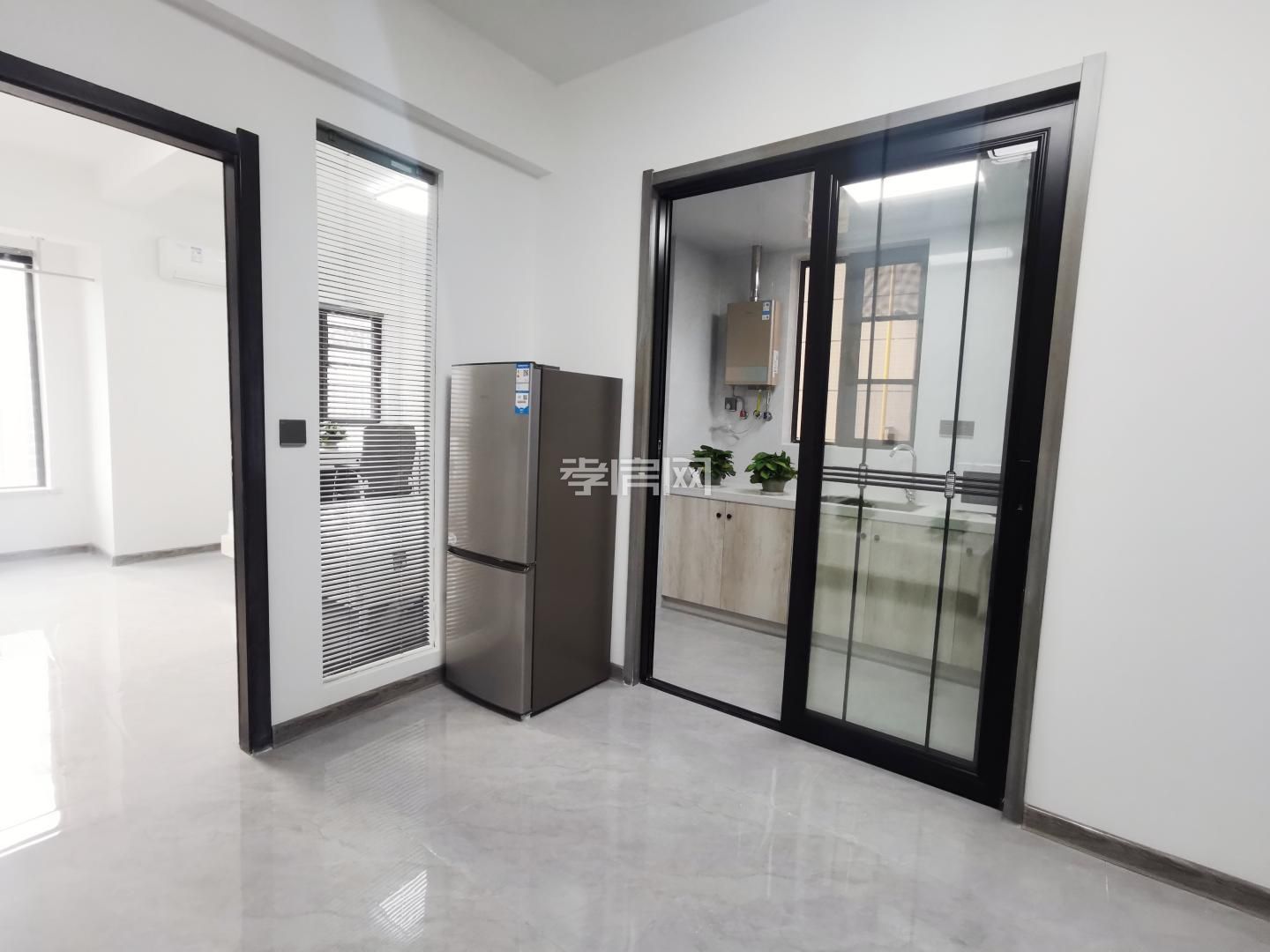 吾悅廣場紅星美凱龍旁周邊市政府一醫(yī)院圖書館公園城市中央廣場譽(yù)峰