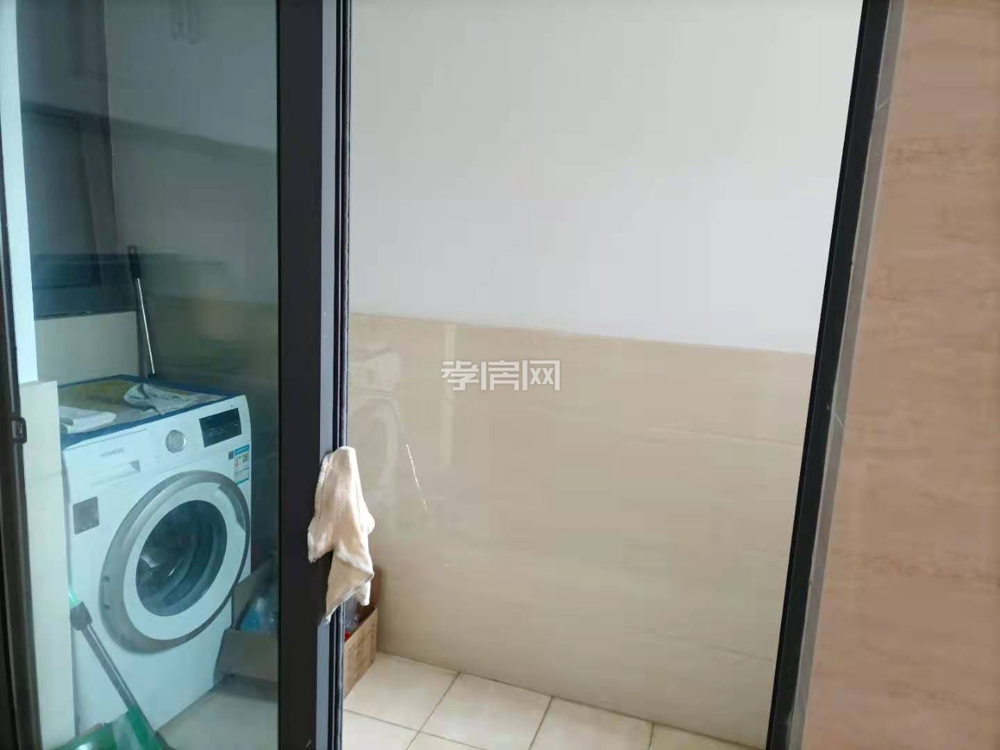 萬達星河天街精裝三房中間樓層