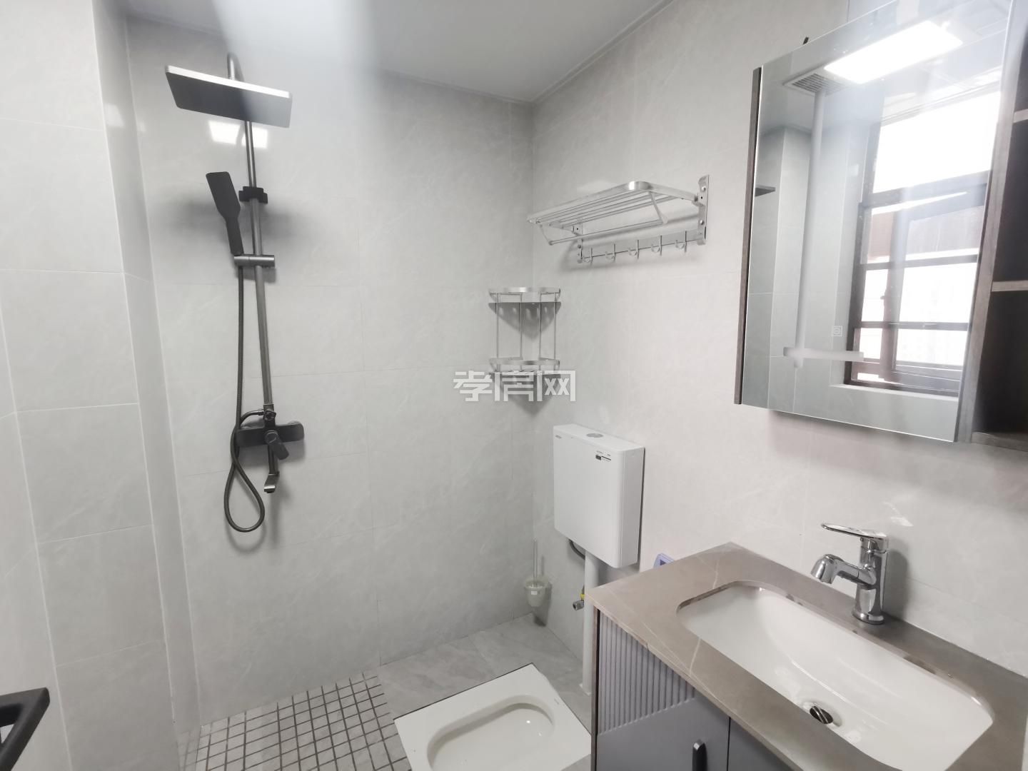 吾悅廣場紅星美凱龍旁周邊市政府一醫(yī)院圖書館公園城市中央廣場譽(yù)峰