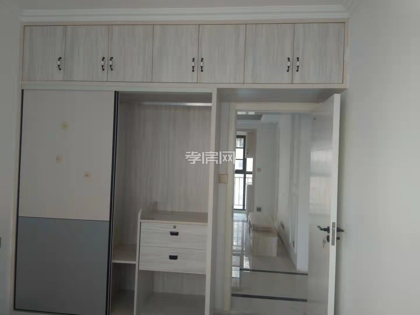 急售南大全新裝修證滿2南北通透