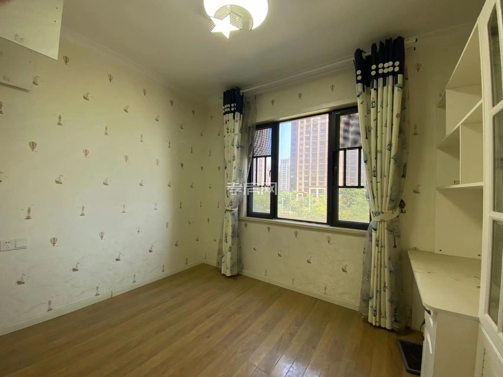 萬達(dá)旁全屋定制精裝房南北雙陽臺(tái)性價(jià)比房源