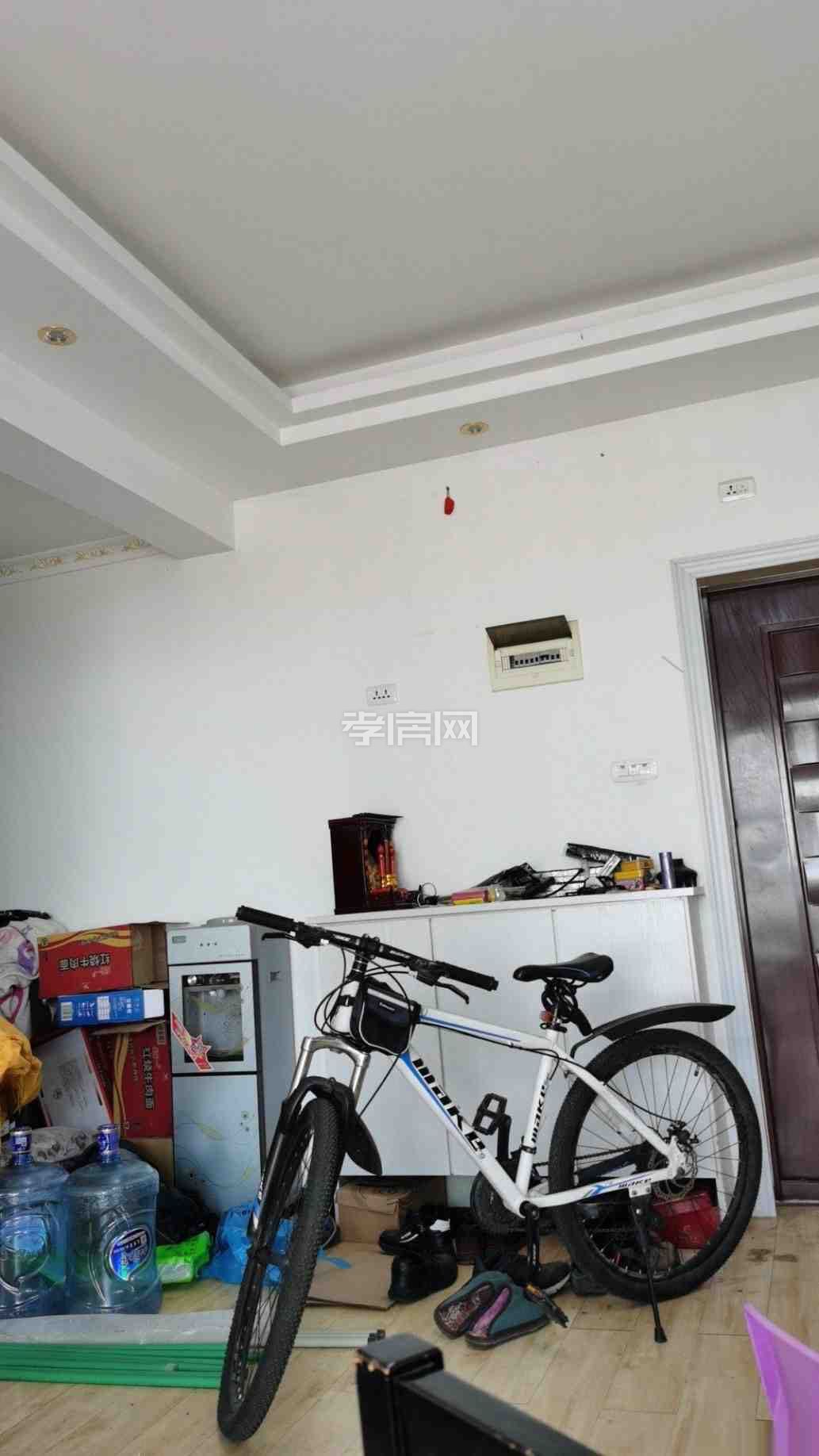 西城孝感學(xué)院旁電梯房