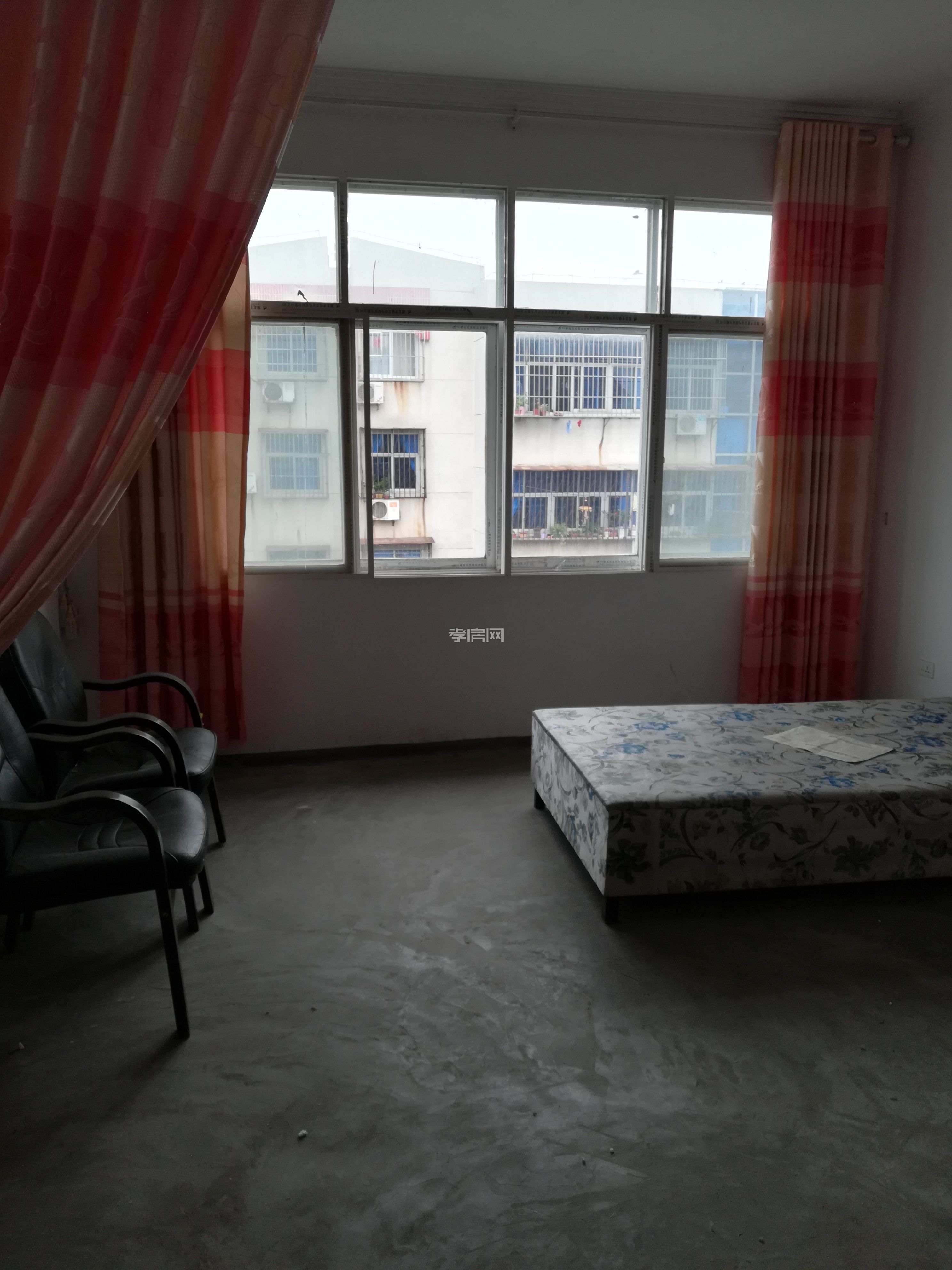 900元/月租118平米之長征一路與園林路交匯處新房